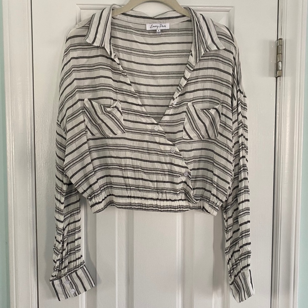 Crop-top blouse